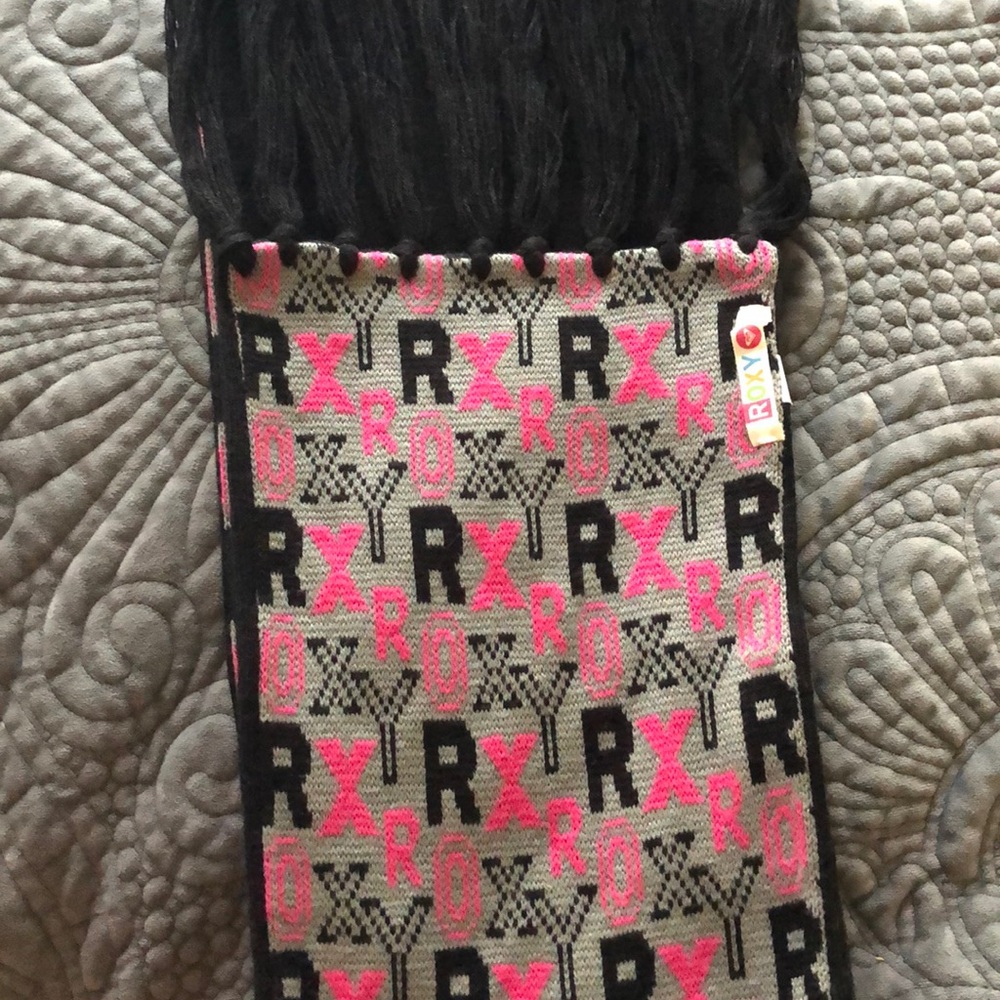NWOT Roxy Girls Scarf - Picture 4 of 5